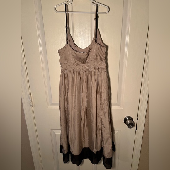 Banana Republic Beige and Dark Brown Midi Dress 100% Silk - Picture 11 of 12